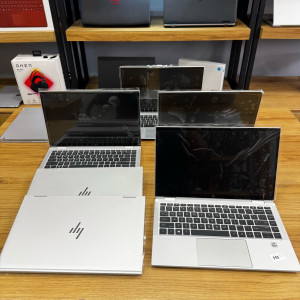 HP 1040 g7